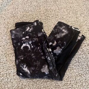 Lululemon crop leggings